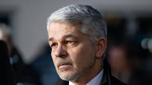 Mit wem ist Carlo Masala verheiratet